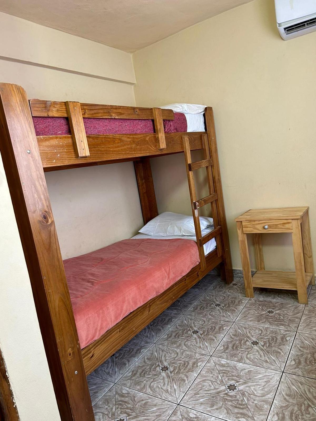 Apart Clemencia Apartment Puerto Iguazu Bagian luar foto